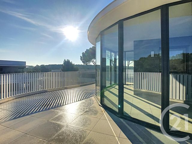 Appartement F4 à vendre - 4 pièces - 126.87 m2 - CASTELNAU LE LEZ - 34 - LANGUEDOC-ROUSSILLON - Century 21 Vicarello