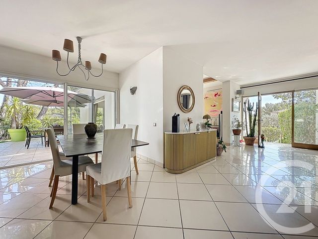 maison à vendre - 7 pièces - 280.0 m2 - CASTELNAU LE LEZ - 34 - LANGUEDOC-ROUSSILLON - Century 21 Vicarello