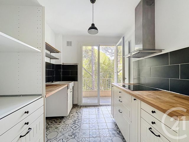 Appartement F3 à vendre - 3 pièces - 59.02 m2 - MONTPELLIER - 34 - LANGUEDOC-ROUSSILLON - Century 21 Vicarello