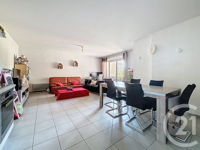 Appartement F3 à vendre - 3 pièces - 77.05 m2 - VENDARGUES - 34 - LANGUEDOC-ROUSSILLON - Century 21 Vicarello