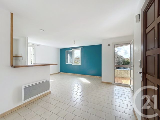 Appartement F3 à vendre - 3 pièces - 47.05 m2 - VENDARGUES - 34 - LANGUEDOC-ROUSSILLON - Century 21 Vicarello