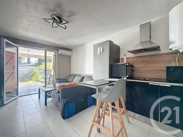 Appartement Studio à vendre - 1 pièce - 22.0 m2 - CASTRIES - 34 - LANGUEDOC-ROUSSILLON - Century 21 Vicarello