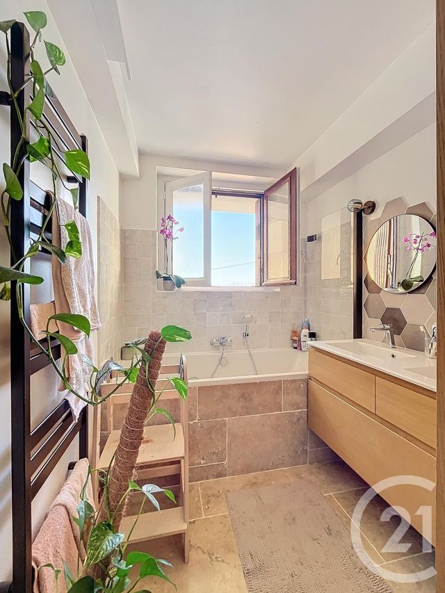 Appartement F4 à vendre - 4 pièces - 102.56 m2 - MONTPELLIER - 34 - LANGUEDOC-ROUSSILLON - Century 21 Vicarello