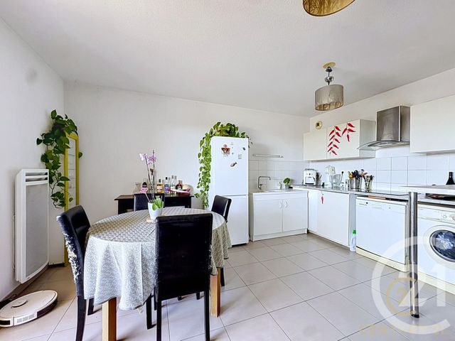Appartement T3 à vendre - 3 pièces - 58.61 m2 - PRADES LE LEZ - 34 - LANGUEDOC-ROUSSILLON - Century 21 Vicarello