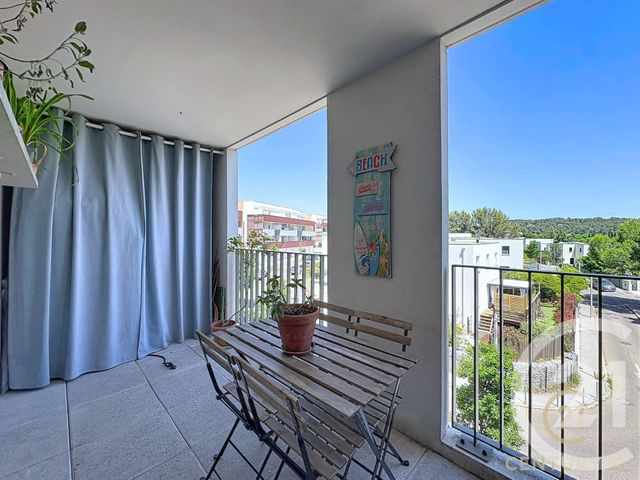 Appartement T3 à vendre - 3 pièces - 58.61 m2 - PRADES LE LEZ - 34 - LANGUEDOC-ROUSSILLON - Century 21 Vicarello