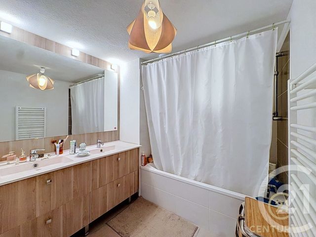 Appartement T3 à vendre - 3 pièces - 58.61 m2 - PRADES LE LEZ - 34 - LANGUEDOC-ROUSSILLON - Century 21 Vicarello