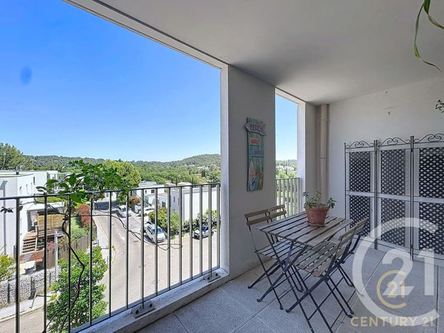 Appartement T3 à vendre - 3 pièces - 58.61 m2 - PRADES LE LEZ - 34 - LANGUEDOC-ROUSSILLON - Century 21 Vicarello