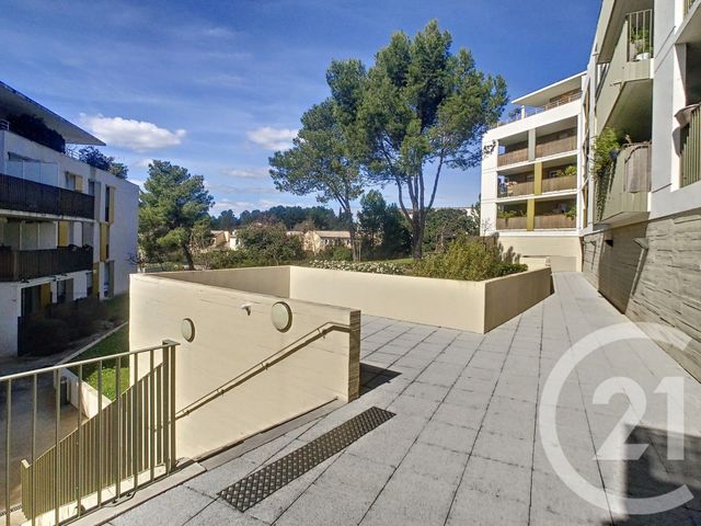 Appartement T3 à vendre - 3 pièces - 58.61 m2 - PRADES LE LEZ - 34 - LANGUEDOC-ROUSSILLON - Century 21 Vicarello