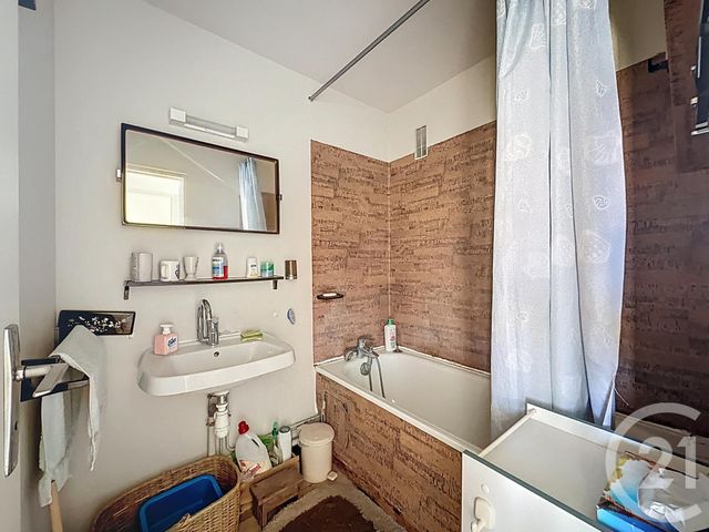 Appartement F3 bis à vendre - 3 pièces - 41.05 m2 - LE GRAU DU ROI - 30 - LANGUEDOC-ROUSSILLON - Century 21 Vicarello