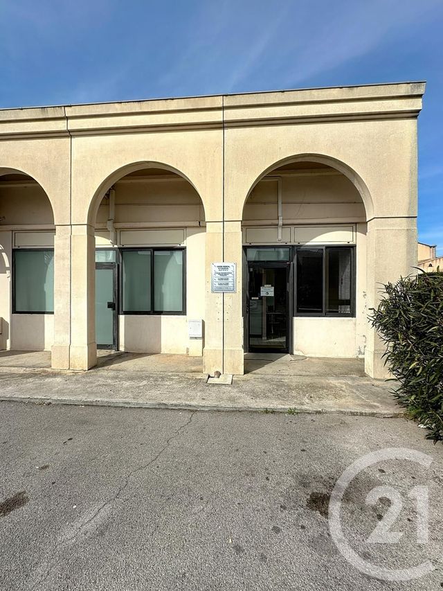 Afficher la photo en grand immeuble à vendre - 218.0 m2 - CASTRIES - 34 - LANGUEDOC-ROUSSILLON - Century 21 Vicarello
