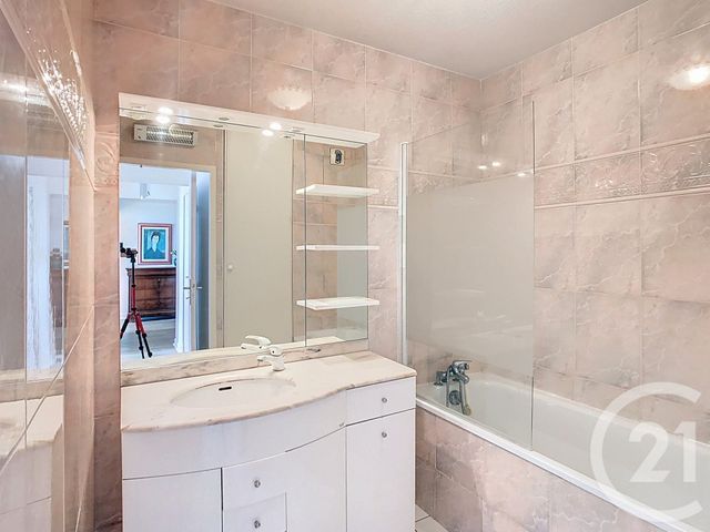 Appartement F4 à louer - 4 pièces - 97.85 m2 - LATTES - 34 - LANGUEDOC-ROUSSILLON - Century 21 Vicarello