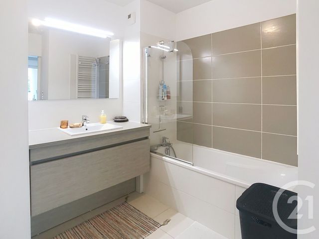 Appartement F2 à vendre - 2 pièces - 43.9 m2 - ST AUNES - 34 - LANGUEDOC-ROUSSILLON - Century 21 Vicarello