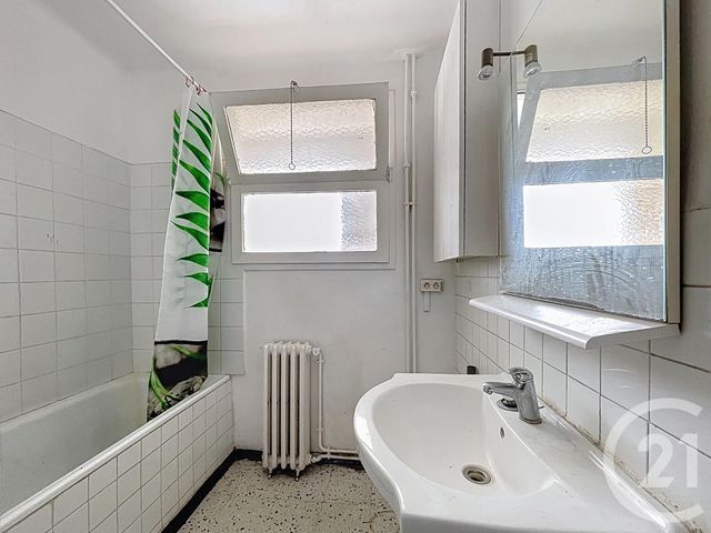 Appartement F4 à vendre - 4 pièces - 74.4 m2 - MONTPELLIER - 34 - LANGUEDOC-ROUSSILLON - Century 21 Vicarello