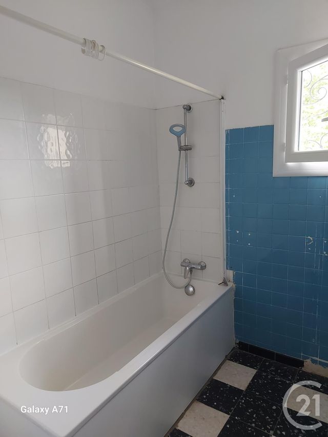 Afficher la photo en grand Appartement T4 à louer - 4 pièces - 101.87 m2 - MUDAISON - 34 - LANGUEDOC-ROUSSILLON - Century 21 Vicarello