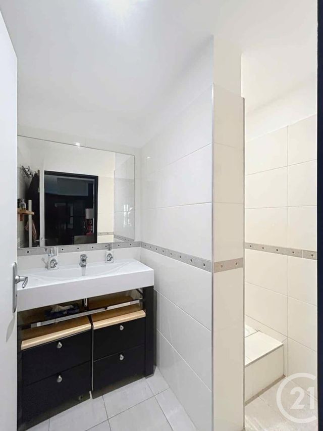 Appartement T3 à vendre - 3 pièces - 81.25 m2 - MONTPELLIER - 34 - LANGUEDOC-ROUSSILLON - Century 21 Vicarello