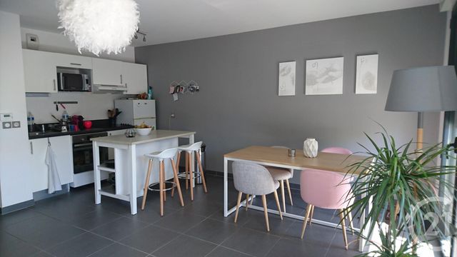 Appartement F3 à louer - 3 pièces - 64.85 m2 - CASTELNAU LE LEZ - 34 - LANGUEDOC-ROUSSILLON - Century 21 Vicarello