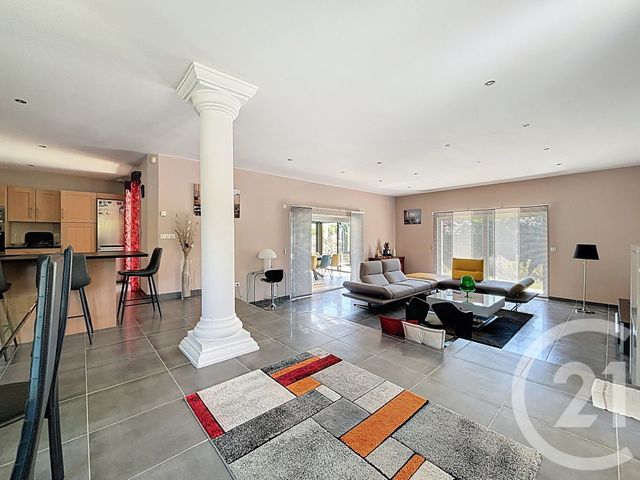 maison à vendre - 7 pièces - 189.4 m2 - GUZARGUES - 34 - LANGUEDOC-ROUSSILLON - Century 21 Vicarello