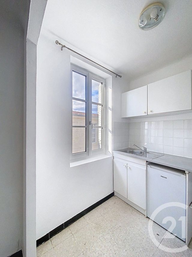 Appartement F1 à louer - 1 pièce - 29.4 m2 - MONTPELLIER - 34 - LANGUEDOC-ROUSSILLON - Century 21 Vicarello