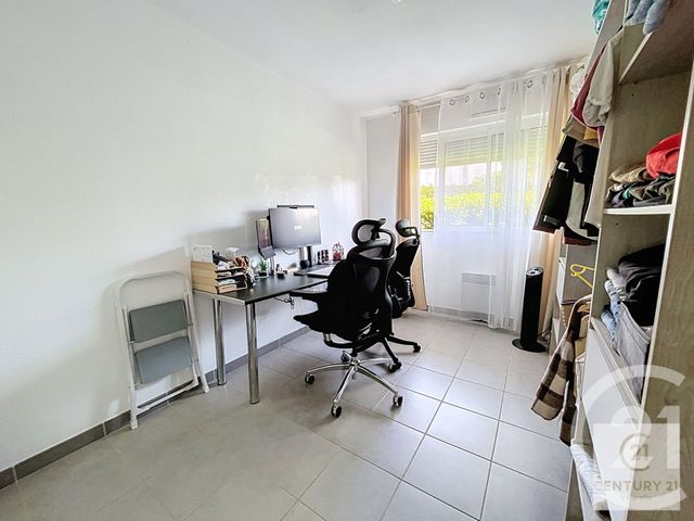Afficher la photo en grand Appartement F3 à vendre - 3 pièces - 59.5 m2 - LE CRES - 34 - LANGUEDOC-ROUSSILLON - Century 21 Vicarello