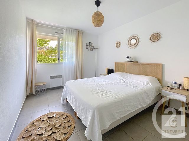 Afficher la photo en grand Appartement F3 à vendre - 3 pièces - 59.5 m2 - LE CRES - 34 - LANGUEDOC-ROUSSILLON - Century 21 Vicarello