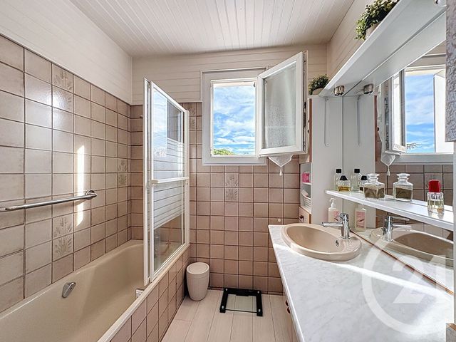 maison à vendre - 8 pièces - 223.28 m2 - CASTRIES - 34 - LANGUEDOC-ROUSSILLON - Century 21 Vicarello