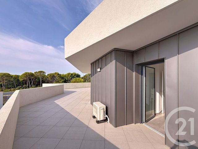 Afficher la photo en grand Appartement F4 à vendre - 4 pièces - 96.38 m2 - CASTELNAU LE LEZ - 34 - LANGUEDOC-ROUSSILLON - Century 21 Vicarello