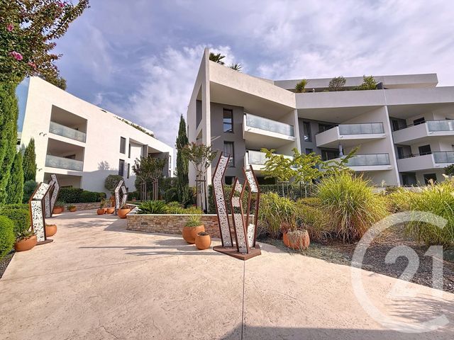 Afficher la photo en grand Appartement F4 à vendre - 4 pièces - 96.38 m2 - CASTELNAU LE LEZ - 34 - LANGUEDOC-ROUSSILLON - Century 21 Vicarello