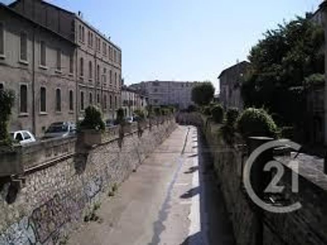 parking à louer - 15.0 m2 - MONTPELLIER - 34 - LANGUEDOC-ROUSSILLON - Century 21 Vicarello