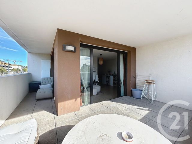 Appartement T3 à vendre - 3 pièces - 64.0 m2 - CASTELNAU LE LEZ - 34 - LANGUEDOC-ROUSSILLON - Century 21 Vicarello