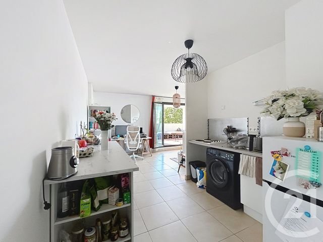 Appartement T3 à vendre - 3 pièces - 64.0 m2 - CASTELNAU LE LEZ - 34 - LANGUEDOC-ROUSSILLON - Century 21 Vicarello