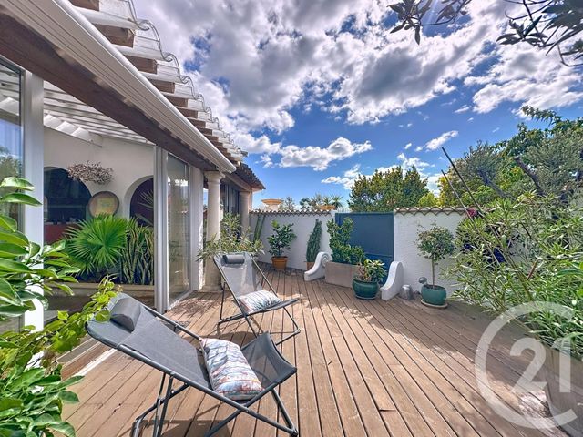maison à vendre - 7 pièces - 256.42 m2 - MAUGUIO CARNON - 34 - LANGUEDOC-ROUSSILLON - Century 21 Vicarello