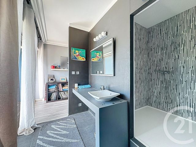 maison à vendre - 7 pièces - 256.42 m2 - MAUGUIO CARNON - 34 - LANGUEDOC-ROUSSILLON - Century 21 Vicarello