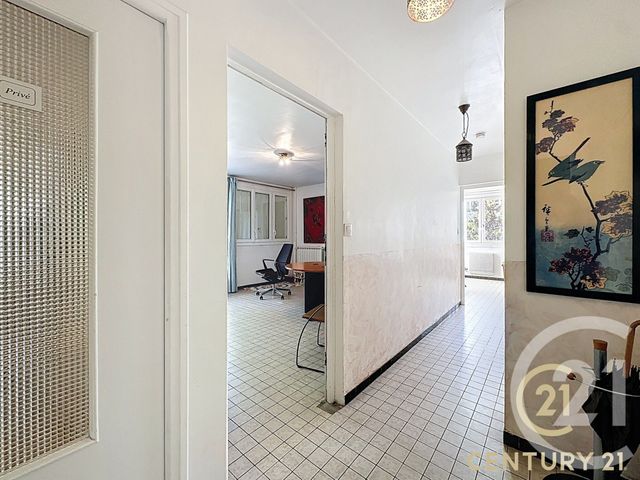 Appartement T3 à vendre - 3 pièces - 59.35 m2 - CASTELNAU LE LEZ - 34 - LANGUEDOC-ROUSSILLON - Century 21 Vicarello