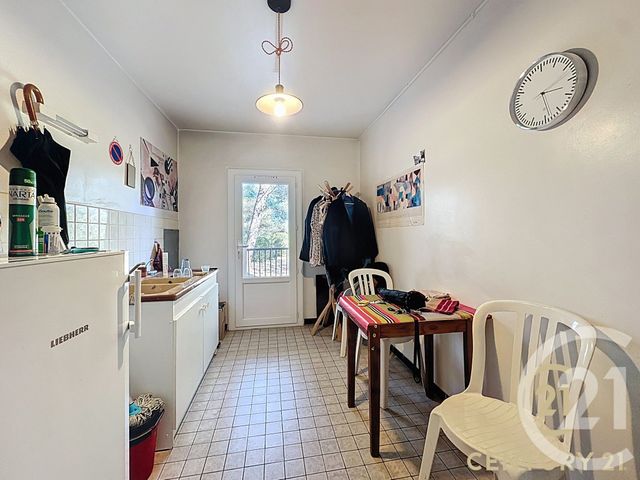 Appartement T3 à vendre - 3 pièces - 59.35 m2 - CASTELNAU LE LEZ - 34 - LANGUEDOC-ROUSSILLON - Century 21 Vicarello