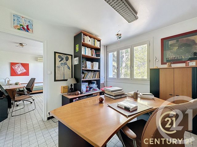 Appartement T3 à vendre - 3 pièces - 59.35 m2 - CASTELNAU LE LEZ - 34 - LANGUEDOC-ROUSSILLON - Century 21 Vicarello