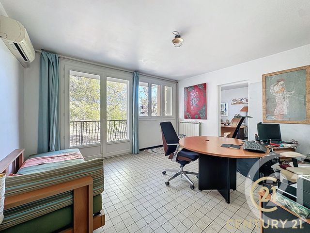 Appartement T3 à vendre - 3 pièces - 59.35 m2 - CASTELNAU LE LEZ - 34 - LANGUEDOC-ROUSSILLON - Century 21 Vicarello