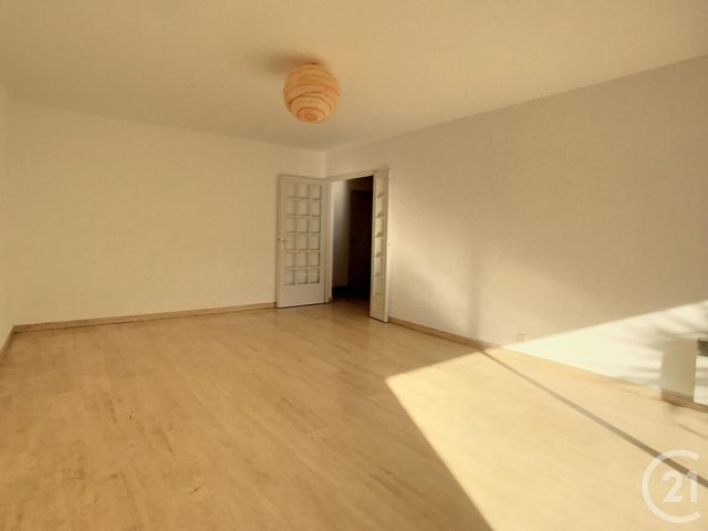 Appartement F4 à louer - 4 pièces - 86.77 m2 - MONTPELLIER - 34 - LANGUEDOC-ROUSSILLON - Century 21 Vicarello