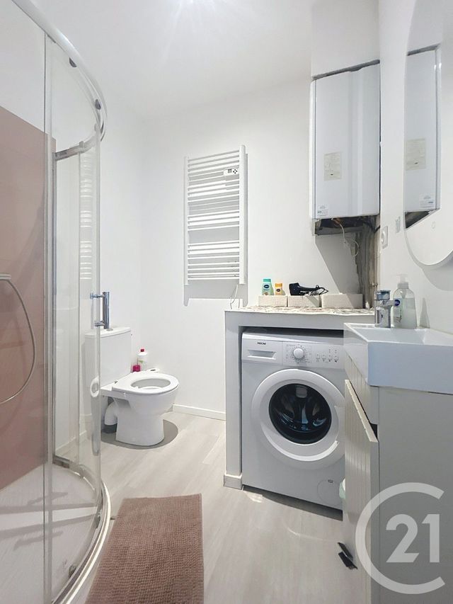 Appartement T3 à vendre - 3 pièces - 54.89 m2 - CASTELNAU LE LEZ - 34 - LANGUEDOC-ROUSSILLON - Century 21 Vicarello