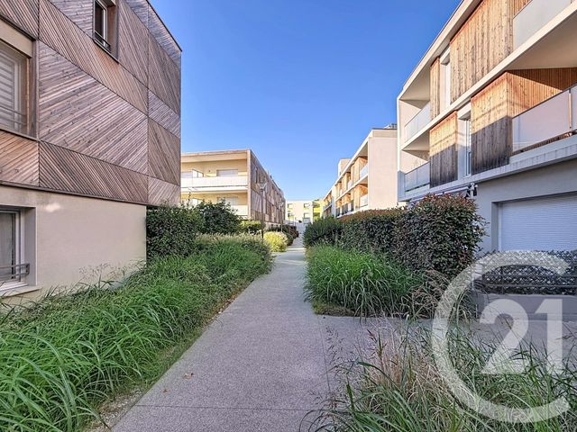 Appartement F3 à vendre - 3 pièces - 67.2 m2 - CASTELNAU LE LEZ - 34 - LANGUEDOC-ROUSSILLON - Century 21 Vicarello