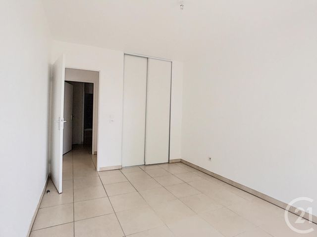 Appartement F2 à louer - 2 pièces - 46.15 m2 - JUVIGNAC - 34 - LANGUEDOC-ROUSSILLON - Century 21 Vicarello