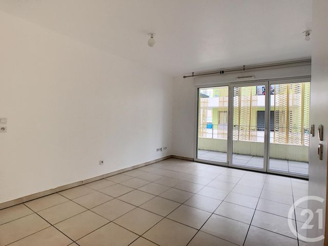 Appartement F2 à louer - 2 pièces - 46.15 m2 - JUVIGNAC - 34 - LANGUEDOC-ROUSSILLON - Century 21 Vicarello