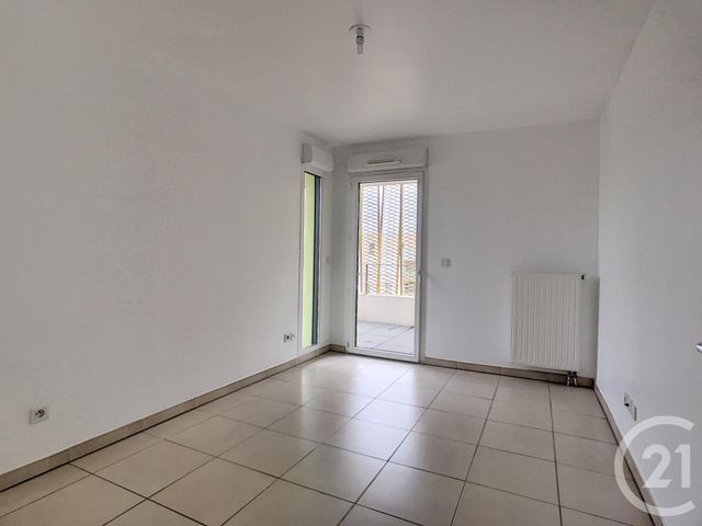 Appartement F2 à louer - 2 pièces - 46.15 m2 - JUVIGNAC - 34 - LANGUEDOC-ROUSSILLON - Century 21 Vicarello