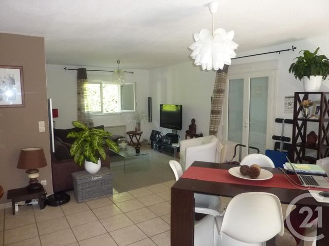maison à louer - 4 pièces - 84.1 m2 - ST AUNES - 34 - LANGUEDOC-ROUSSILLON - Century 21 Vicarello