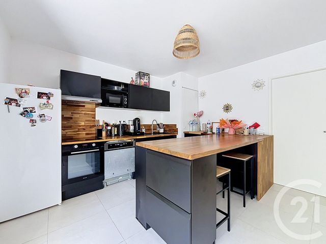 Appartement F3 à vendre - 3 pièces - 56.9 m2 - CASTELNAU LE LEZ - 34 - LANGUEDOC-ROUSSILLON - Century 21 Vicarello