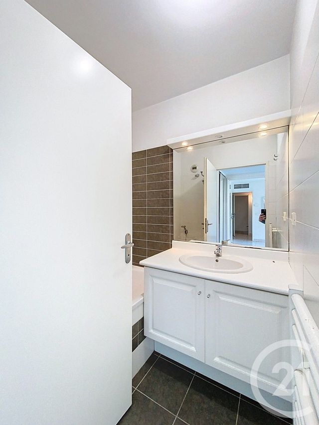 Appartement T2 à louer - 2 pièces - 39.75 m2 - MONTPELLIER - 34 - LANGUEDOC-ROUSSILLON - Century 21 Vicarello