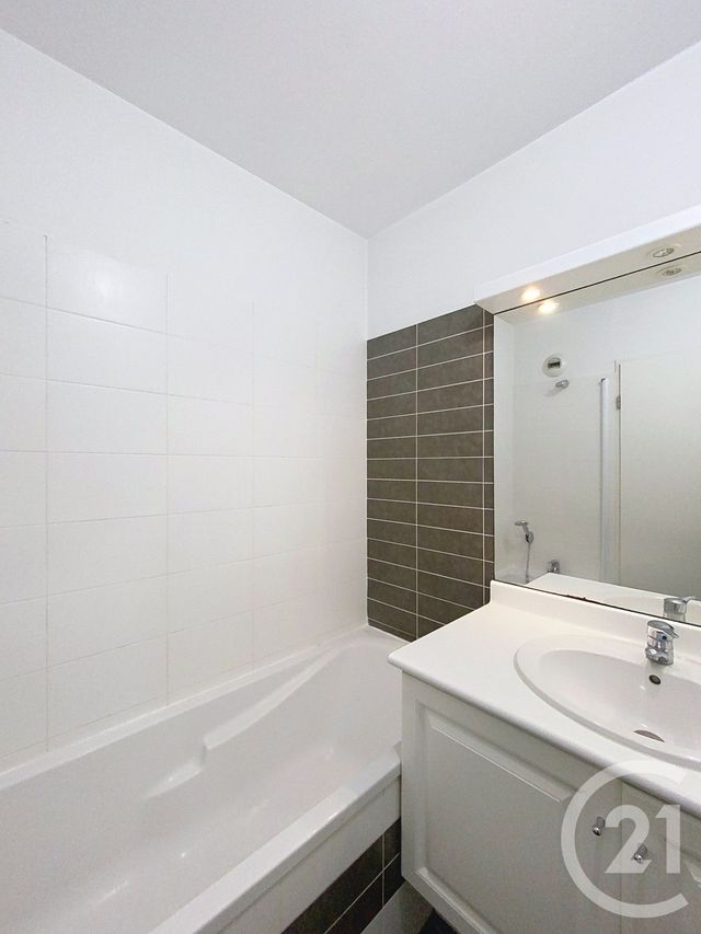 Appartement T2 à louer - 2 pièces - 39.75 m2 - MONTPELLIER - 34 - LANGUEDOC-ROUSSILLON - Century 21 Vicarello