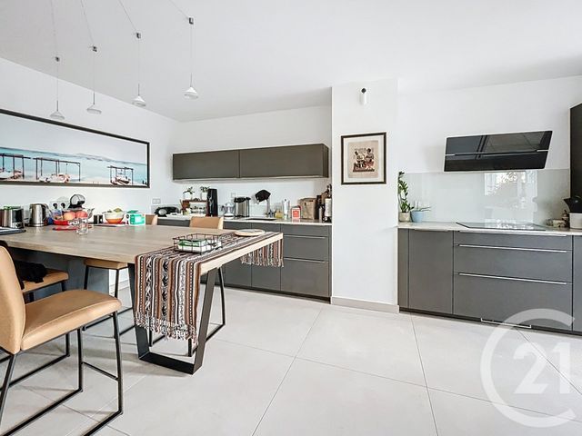 Appartement F3 à vendre - 3 pièces - 84.9 m2 - MONTPELLIER - 34 - LANGUEDOC-ROUSSILLON - Century 21 Vicarello