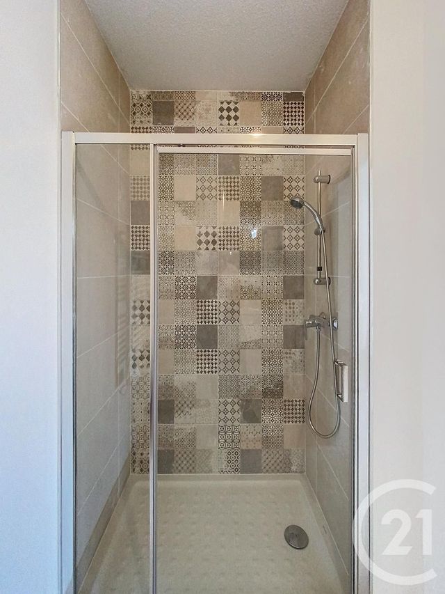 Appartement F2 à louer - 2 pièces - 43.6 m2 - CASTELNAU LE LEZ - 34 - LANGUEDOC-ROUSSILLON - Century 21 Vicarello