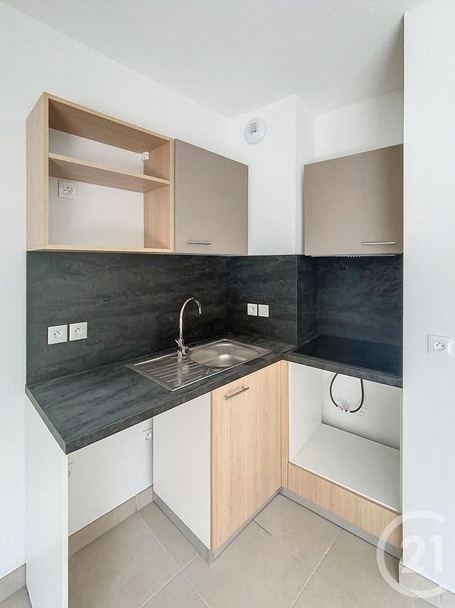 Appartement F2 à louer - 2 pièces - 43.6 m2 - CASTELNAU LE LEZ - 34 - LANGUEDOC-ROUSSILLON - Century 21 Vicarello