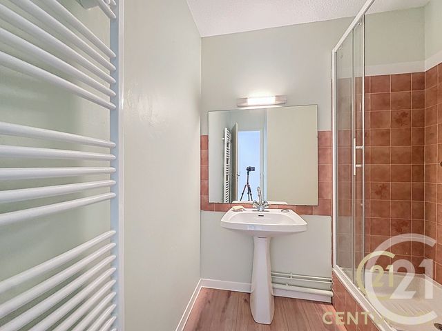 Appartement T2 à vendre - 2 pièces - 46.4 m2 - MONTPELLIER - 34 - LANGUEDOC-ROUSSILLON - Century 21 Vicarello